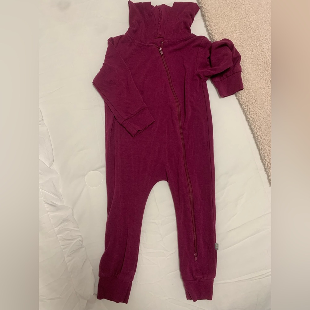 Kyte baby 12-18 hooded jersey zippered romper I’m Dahlia